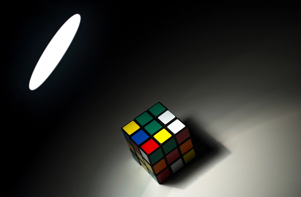 Free close Rubik Cube image